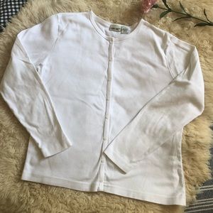 *3 for $20!* Creamy white cotton cardigan 🍃